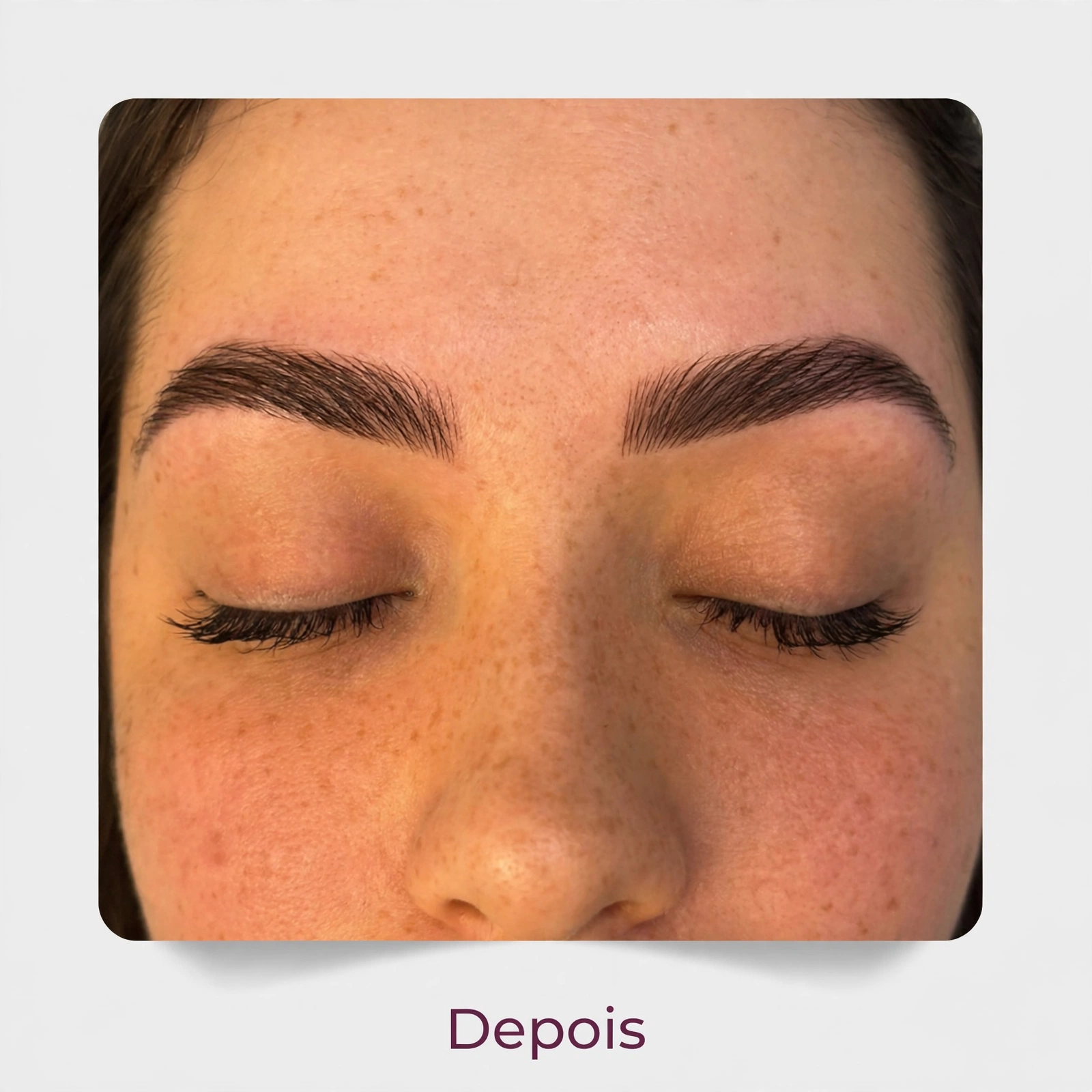Resultado depois do procedimento de microblading